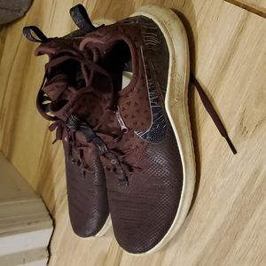 Nike free training women's size 8.5 burgundy color